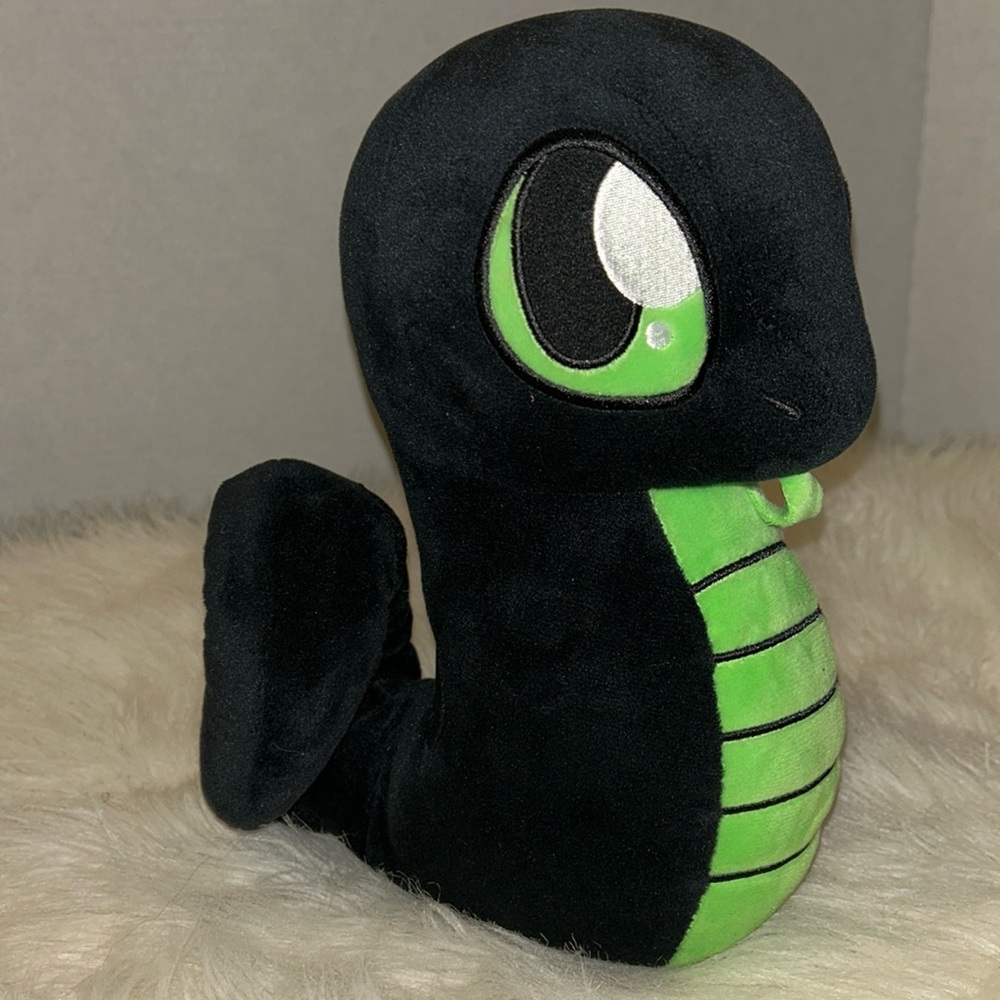RAZER Sneki Snek Plush Snake Black/Green 10” GUC Collectibles